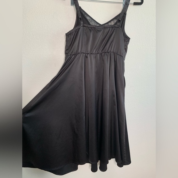 Torrid Dress with pockets Black Satin Lace Mini Skater size 00/Medium/10 - Picture 4 of 12